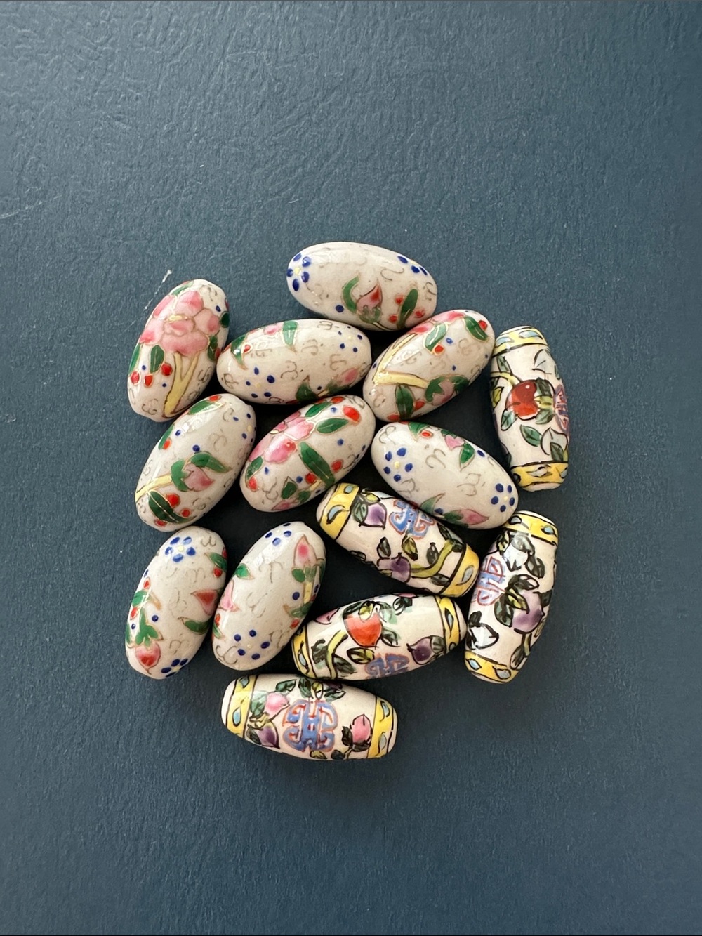NEW Listing 🌺 Vintage Porcelain Mixed Beads Bundle